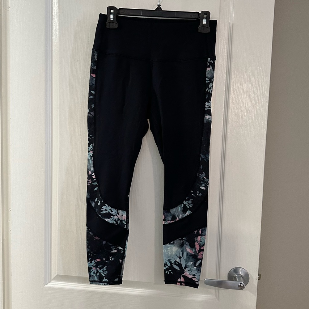 Sketchers workout leggings, Size.M, Great condition